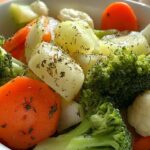 steamed broccoli cauliflower and carrots
